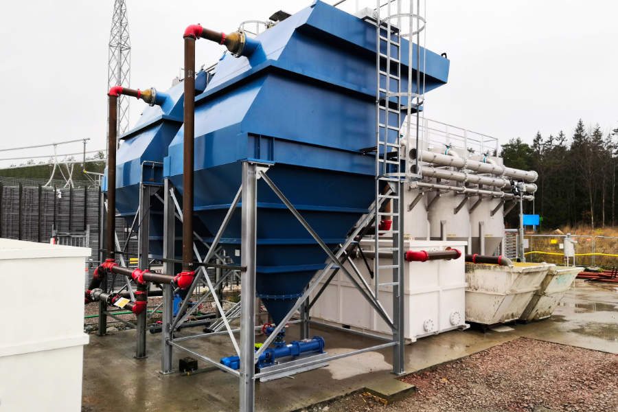 Lamella clarifier for wastewater treatment on a large construction site - Leiblein